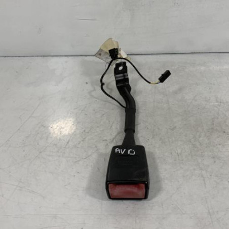 Attache ceinture avant droit VOLKSWAGEN GOLF 5 Photo n°1