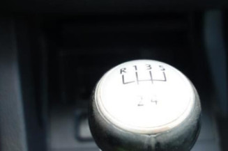 Attache ceinture avant droit VOLKSWAGEN GOLF 5