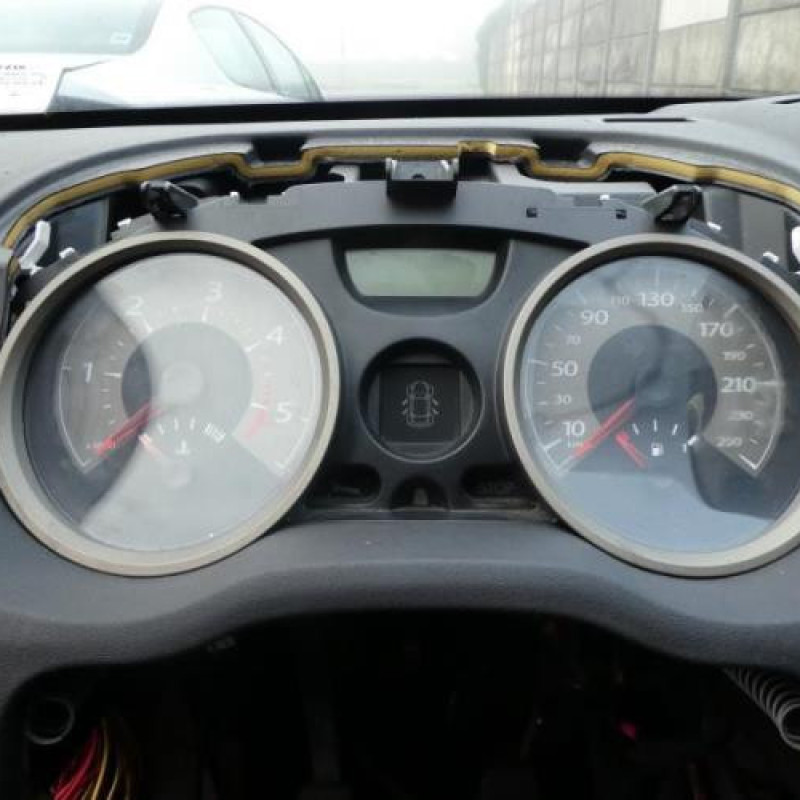 Pretensionneur de ceinture arriere gauche RENAULT MEGANE 2 Photo n°9