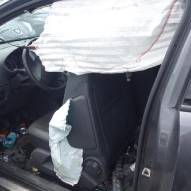 Compresseur clim OPEL CORSA D Photo n°8