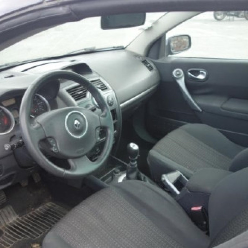 Pretensionneur de ceinture arriere gauche RENAULT MEGANE 2 Photo n°8