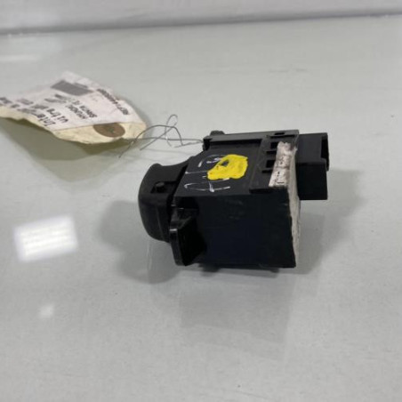 Interrupteur de leve vitre avant droit HYUNDAI SANTA FE 1