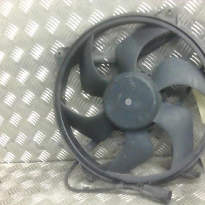 Moto ventilateur radiateur CITROEN C5 1 Photo n°1