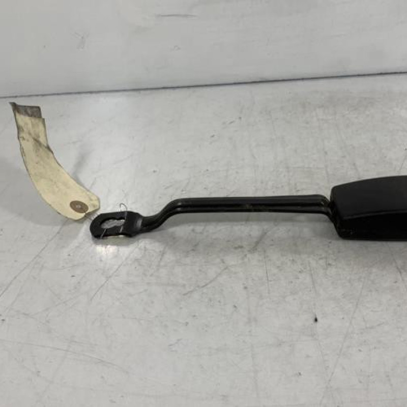 Attache ceinture avant droit AUDI A4 1 Photo n°3
