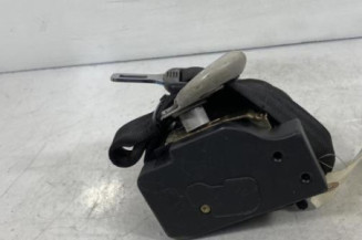Pretensionneur de ceinture avant droit VOLKSWAGEN POLO 3