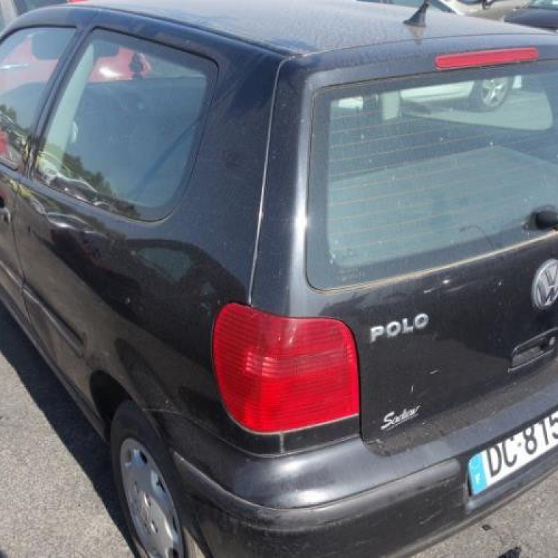 Etrier avant gauche (freinage) VOLKSWAGEN POLO 3 Photo n°4