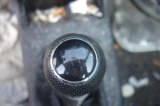 Etrier avant gauche (freinage) VOLKSWAGEN POLO 3