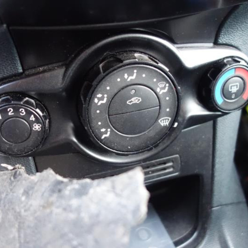 Amortisseur avant droit FORD FIESTA 6 Photo n°7