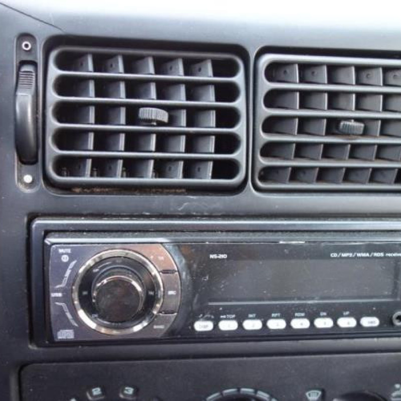 Moto ventilateur radiateur VOLKSWAGEN POLO 3 Photo n°8