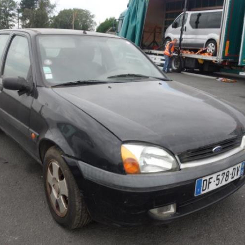 Malle/Hayon arriere FORD FIESTA 4 Photo n°4