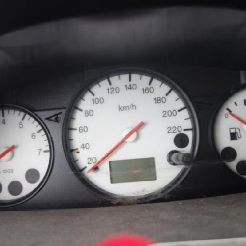 Porte avant droit FORD FIESTA 4 Photo n°10