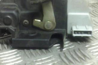Serrure arriere droit PEUGEOT 307