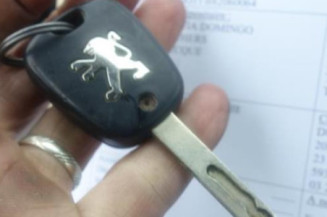 Serrure arriere droit PEUGEOT 307