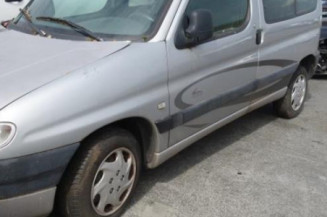 Interrupteur de leve vitre avant gauche PEUGEOT PARTNER 1