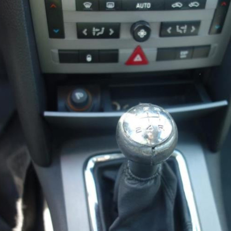 Malle/Hayon arriere PEUGEOT 407 Photo n°9