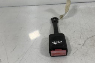 Attache ceinture avant droit PEUGEOT 607