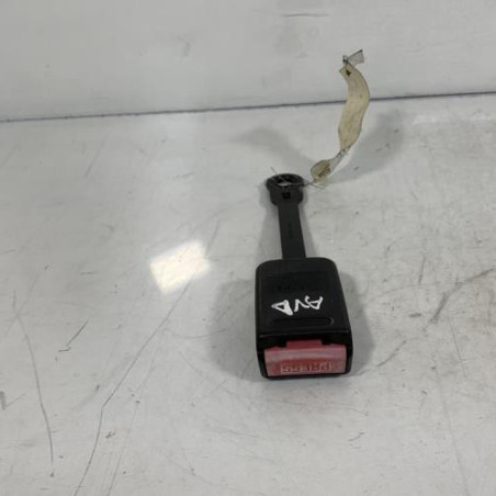 Attache ceinture avant droit PEUGEOT 607