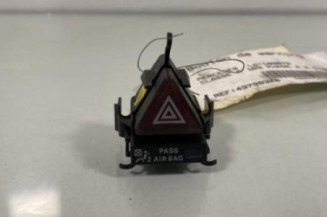 Bouton de warning MERCEDES CLASSE A 169 Photo n°1