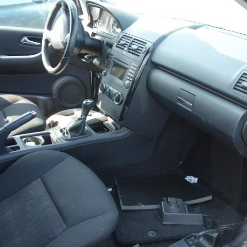 Pretensionneur de ceinture arriere gauche MERCEDES CLASSE A 169 Photo n°8