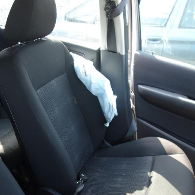 Pretensionneur de ceinture arriere gauche MERCEDES CLASSE A 169 Photo n°9