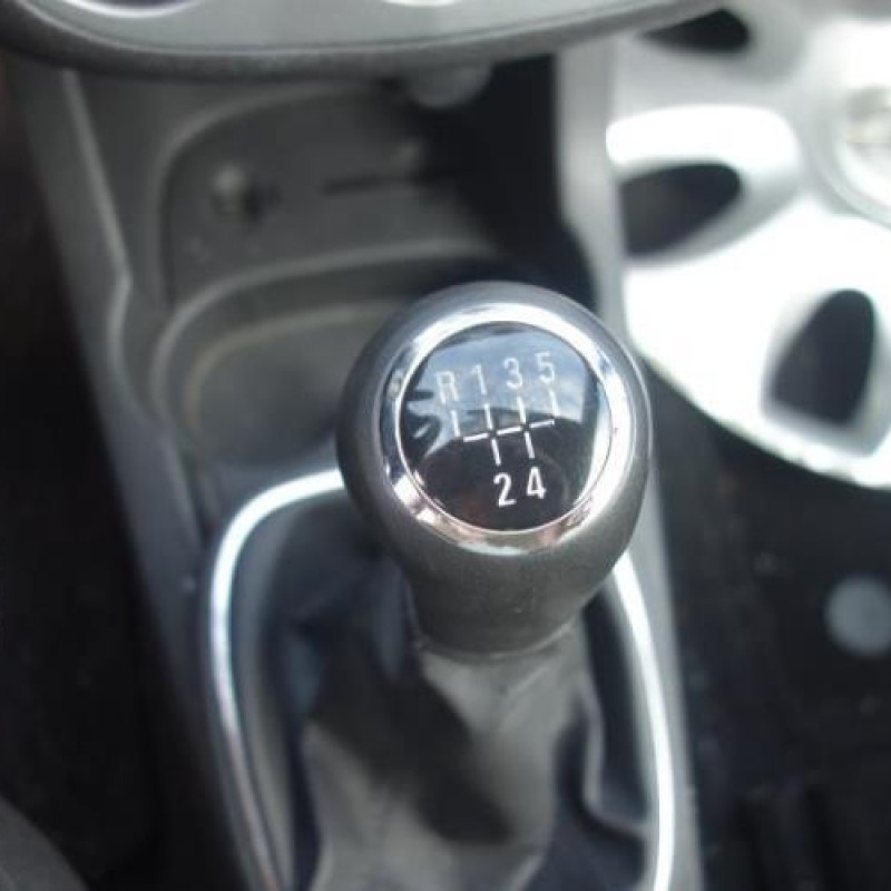 Compresseur clim OPEL CORSA D Photo n°11