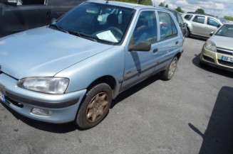 Amortisseur avant droit PEUGEOT 106