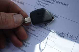 Amortisseur avant droit PEUGEOT 106