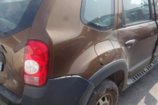 Fermeture de capot DACIA DUSTER 1