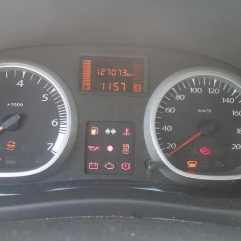 Fermeture de capot DACIA DUSTER 1 Photo n°9