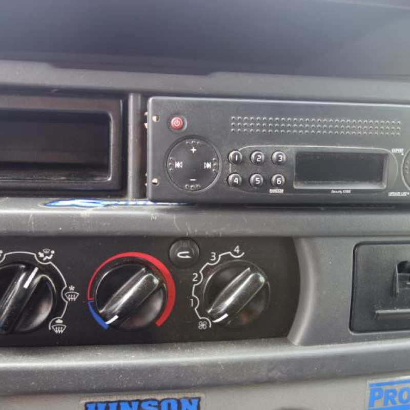 Etrier avant gauche (freinage) RENAULT MASTER 2 Photo n°7