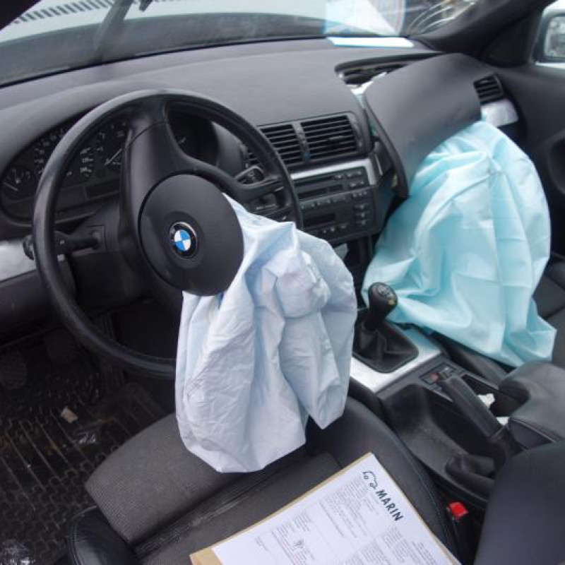 Ceinture arriere gauche BMW SERIE 3 E46 Photo n°8