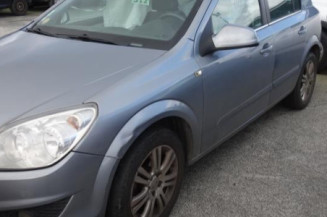 Ceinture arriere gauche OPEL ASTRA H