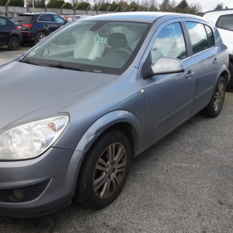 Ceinture arriere gauche OPEL ASTRA H Photo n°4