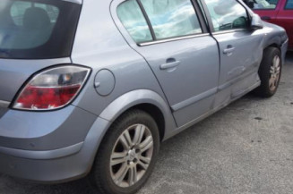 Ceinture arriere gauche OPEL ASTRA H