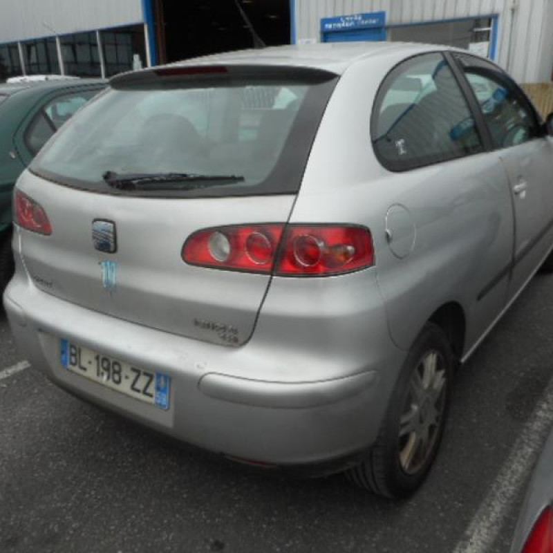 Air bag conducteur SEAT IBIZA 3 Photo n°4