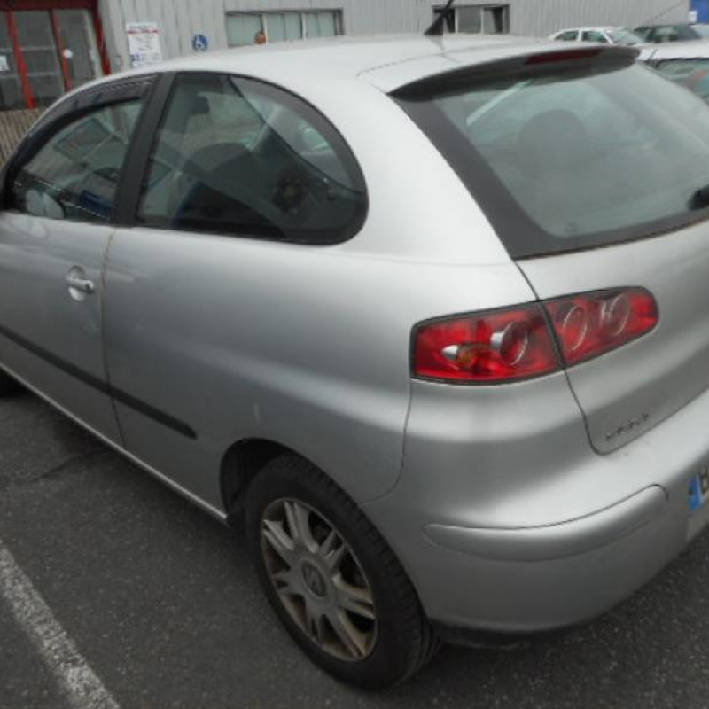 Air bag conducteur SEAT IBIZA 3 Photo n°5