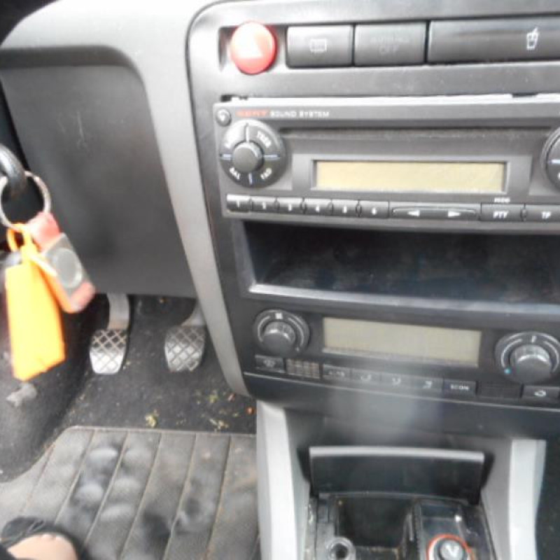Air bag conducteur SEAT IBIZA 3 Photo n°7