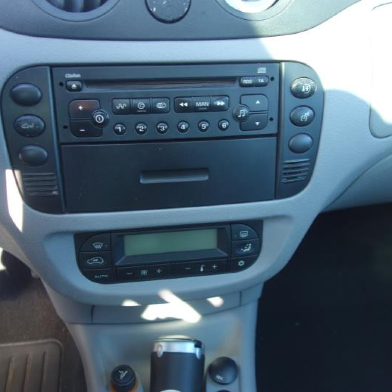 Etrier avant gauche (freinage) CITROEN C3 1 Photo n°8