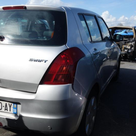 Custode arriere gauche (porte) SUZUKI SWIFT 3