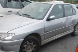 Malle/Hayon arriere PEUGEOT 306