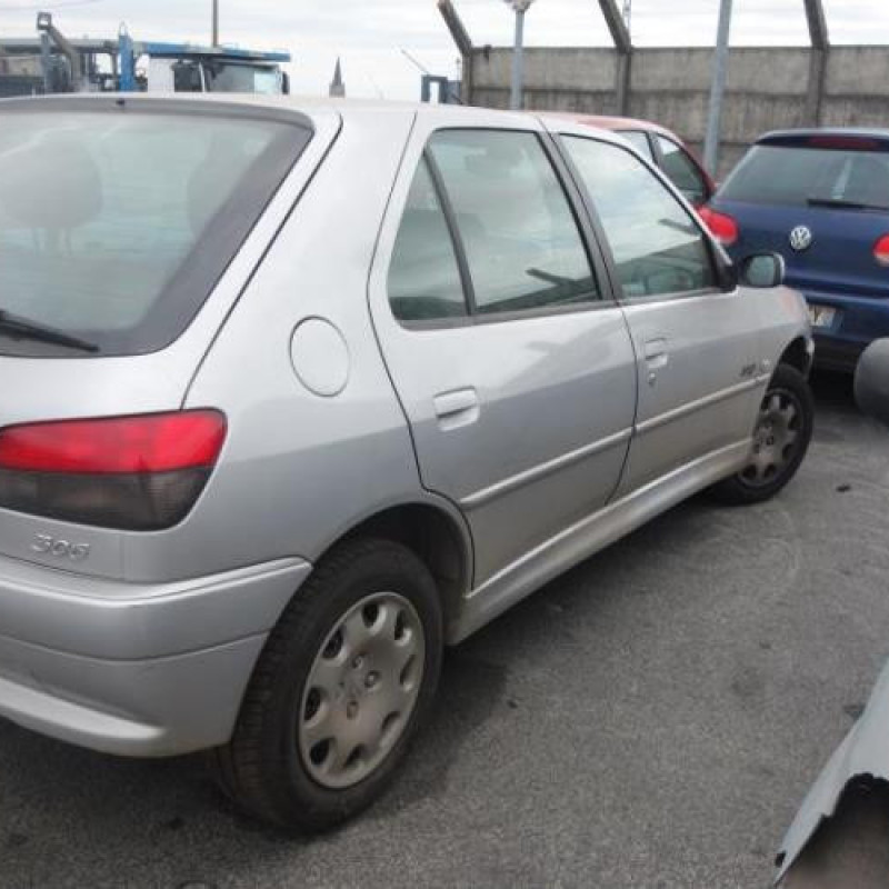 Malle/Hayon arriere PEUGEOT 306 Photo n°5