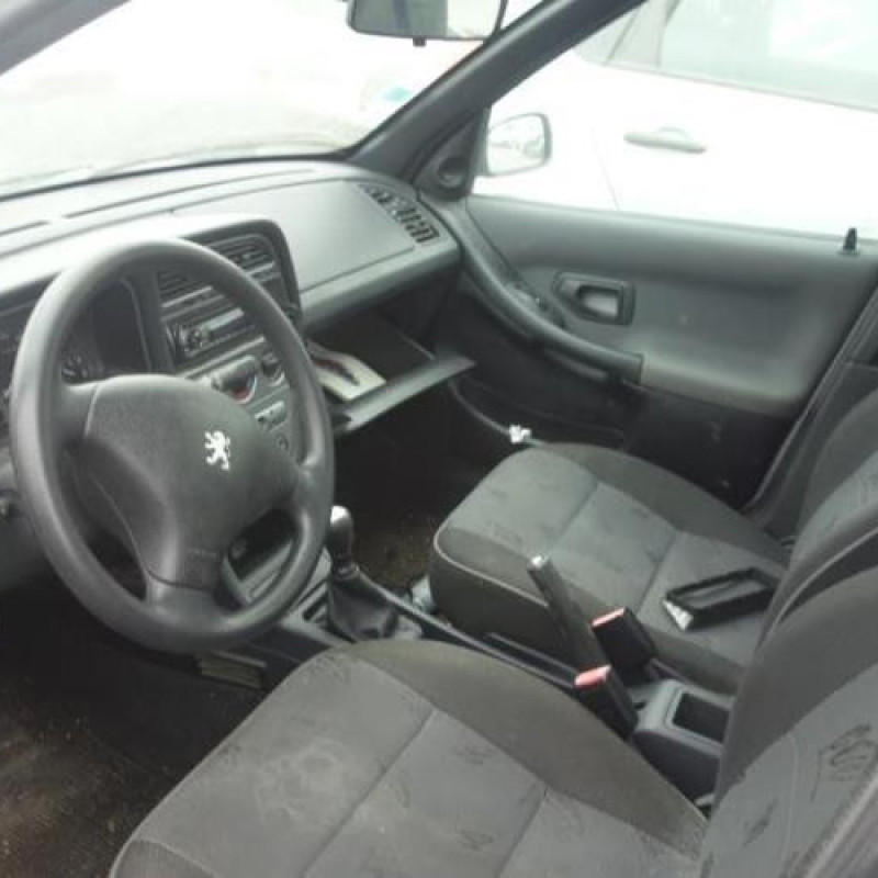 Malle/Hayon arriere PEUGEOT 306 Photo n°7