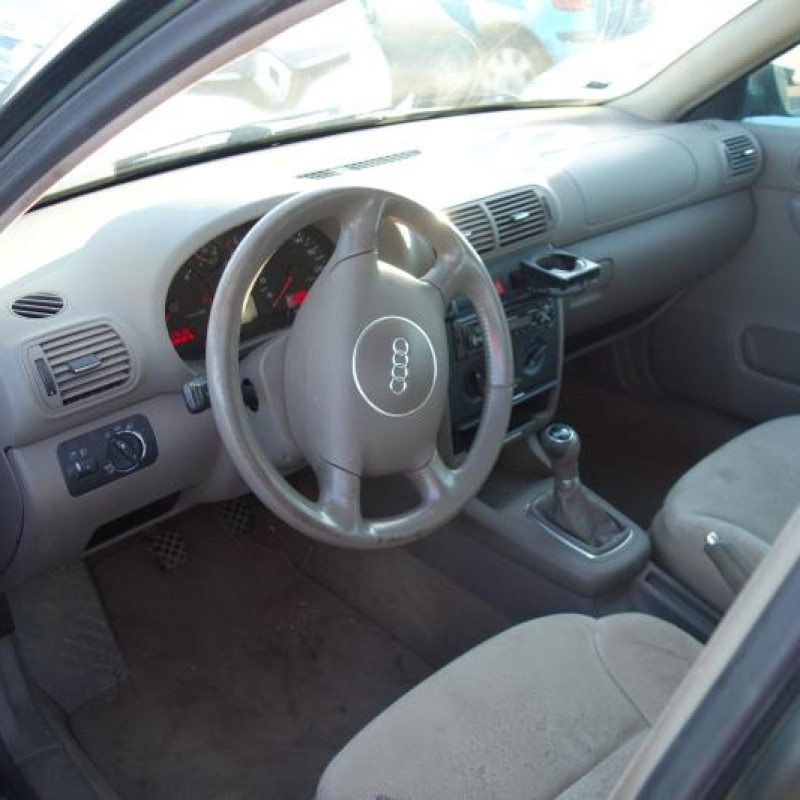Pretensionneur de ceinture arriere gauche AUDI A3 1 Photo n°8