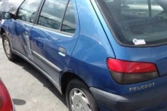 Etrier avant droit (freinage) PEUGEOT 306 Photo n°1