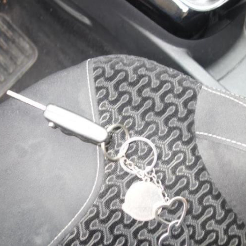 Pretensionneur de ceinture avant droit CITROEN C3 2 Photo n°16