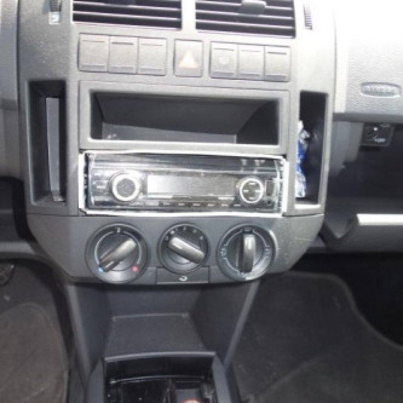 Air bag conducteur VOLKSWAGEN POLO 4 Photo n°8
