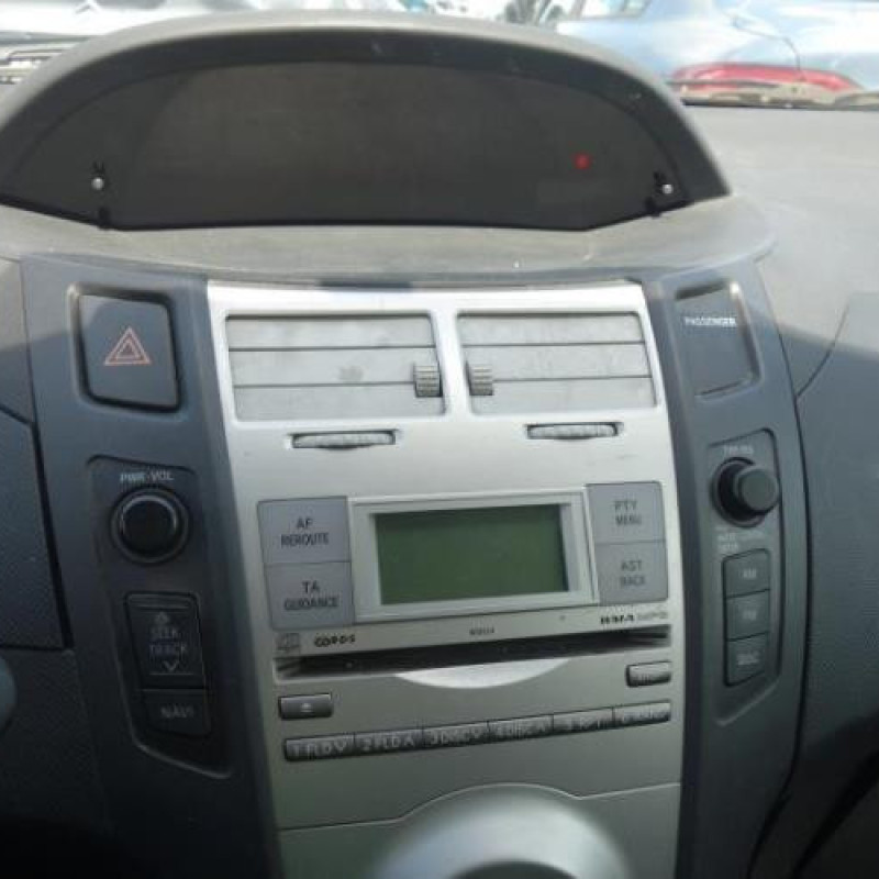 Amortisseur avant droit TOYOTA YARIS 2 Photo n°10