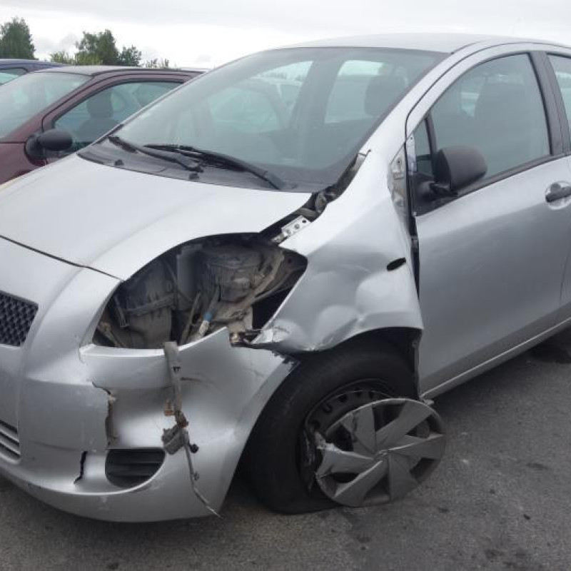 Trappe d'essence TOYOTA YARIS 2 Photo n°3