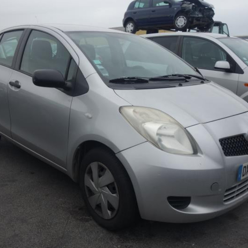 Trappe d'essence TOYOTA YARIS 2 Photo n°4