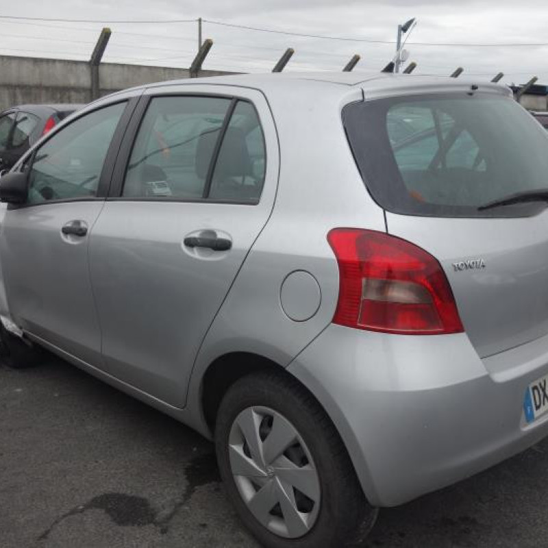 Trappe d'essence TOYOTA YARIS 2 Photo n°6